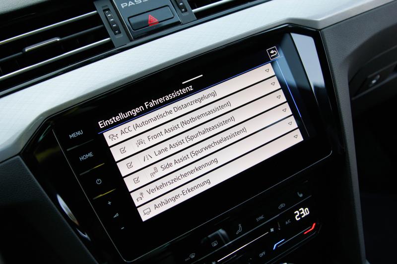 Volkswagen - Passat - pic53