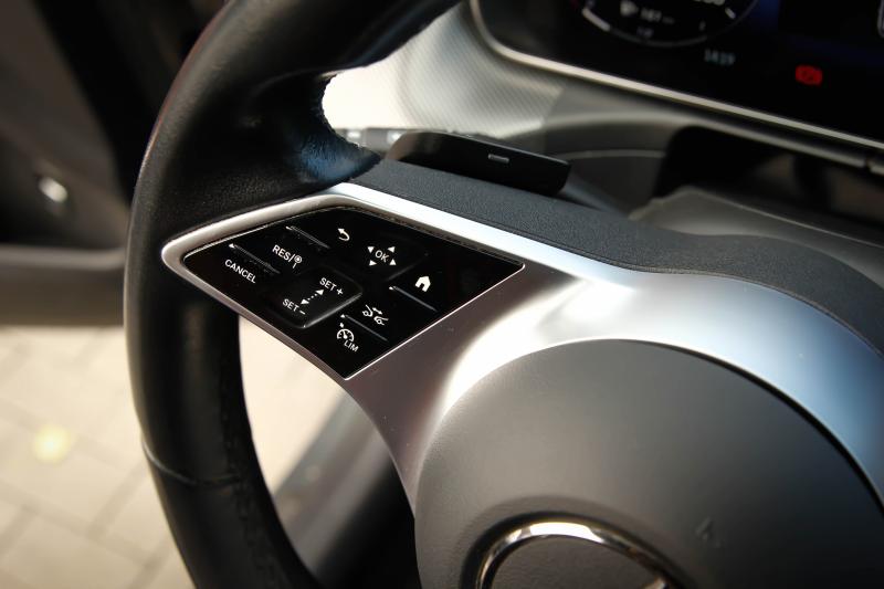 Mercedes - C200 - pic36