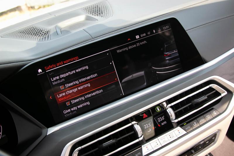 BMW - X7 - pic38