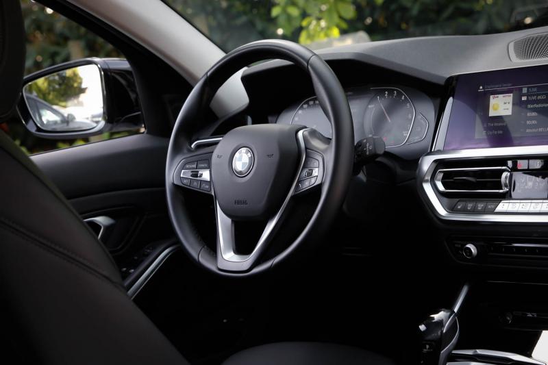 BMW - 330 - pic10