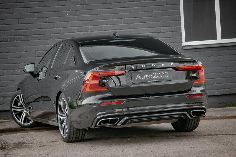 Volvo - S60 - pic5