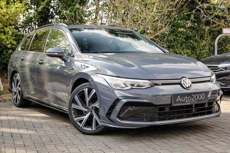 Volkswagen - Golf 8 - pic2