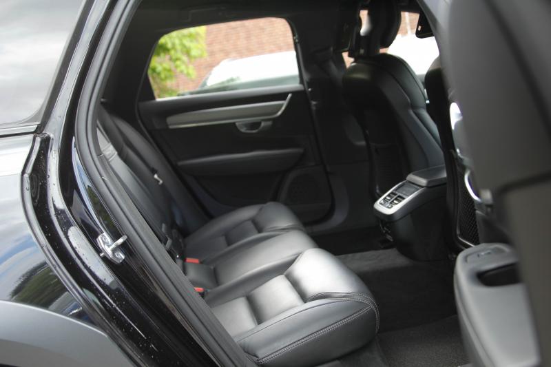 Volvo - V90 Cross Country - pic12