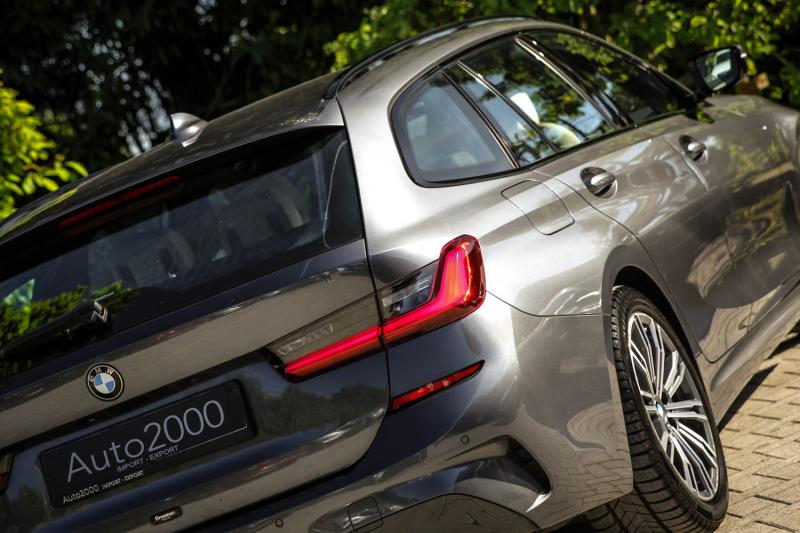 BMW - 320 - pic7