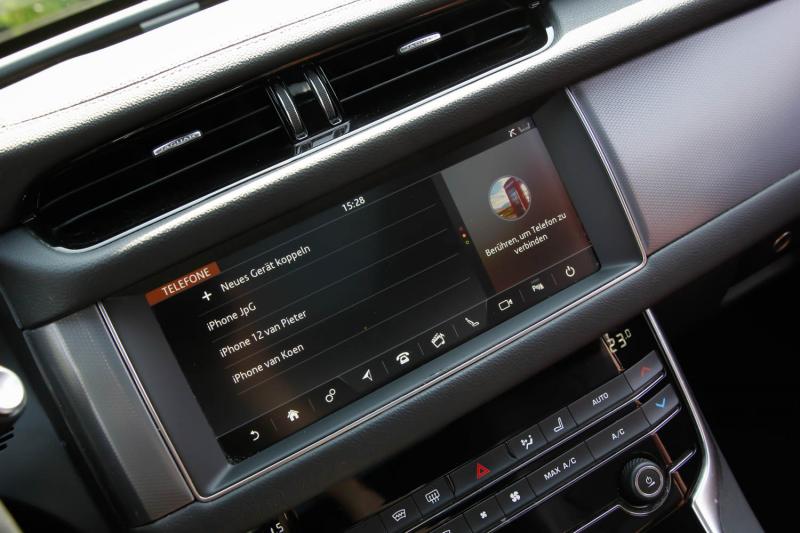Jaguar - XF - pic24