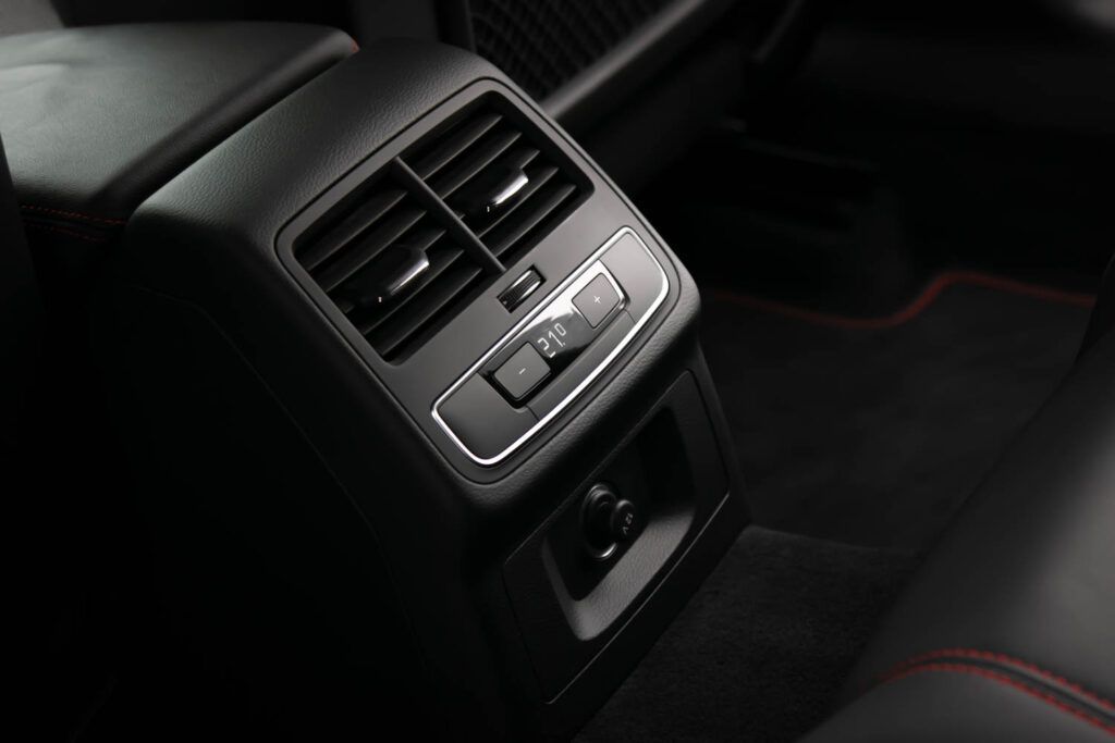 Audi - A6 - pic17