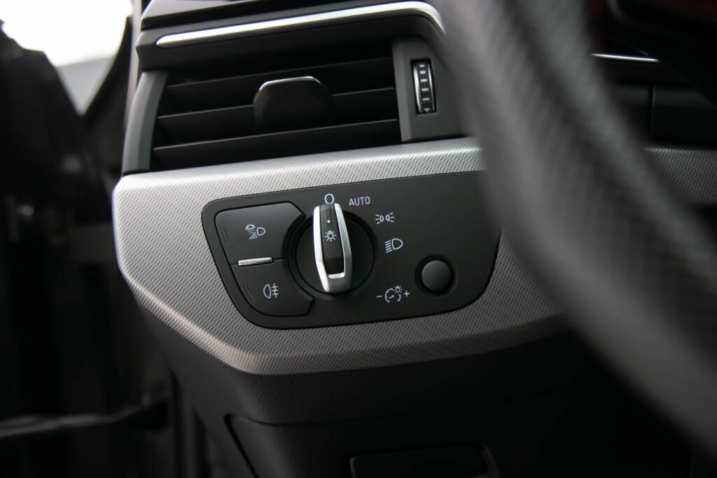 Audi - A6 - pic27