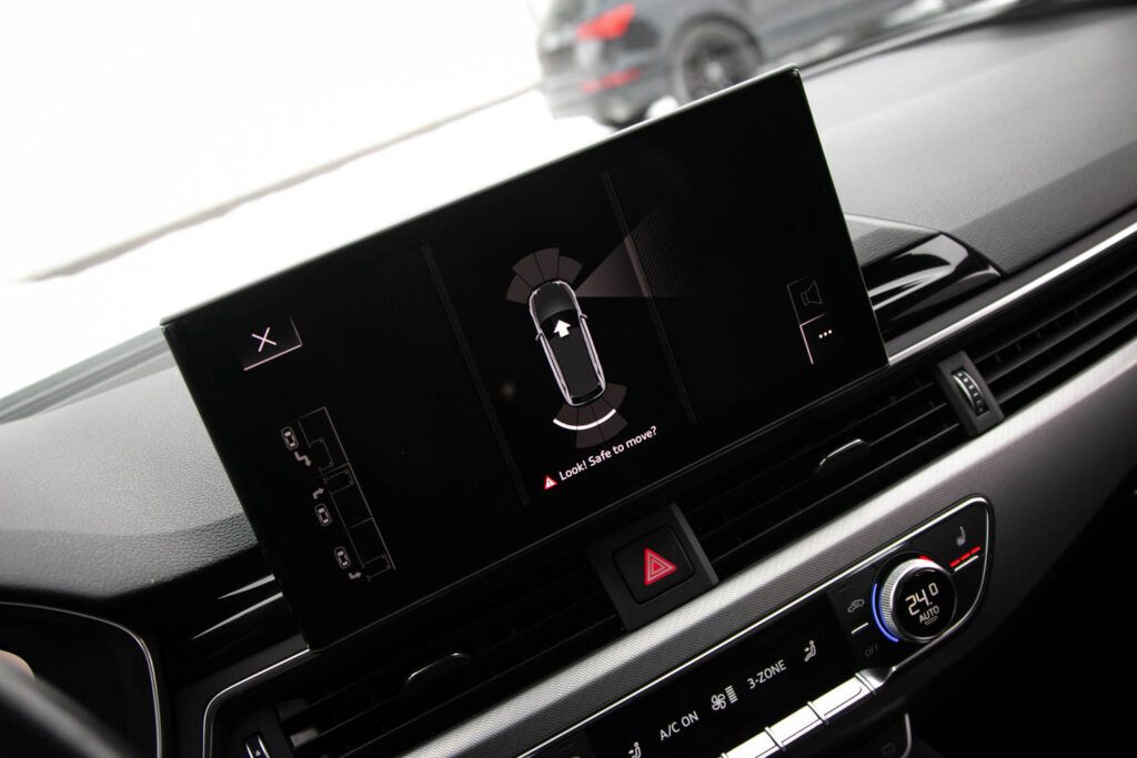 Audi - A6 - pic38