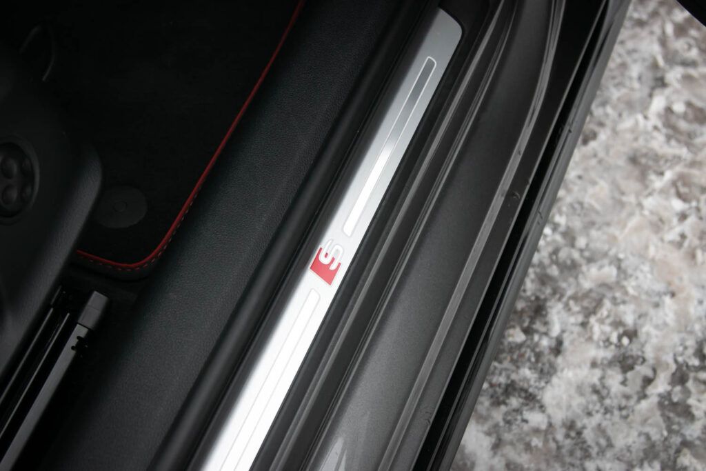 Audi - A6 - pic51