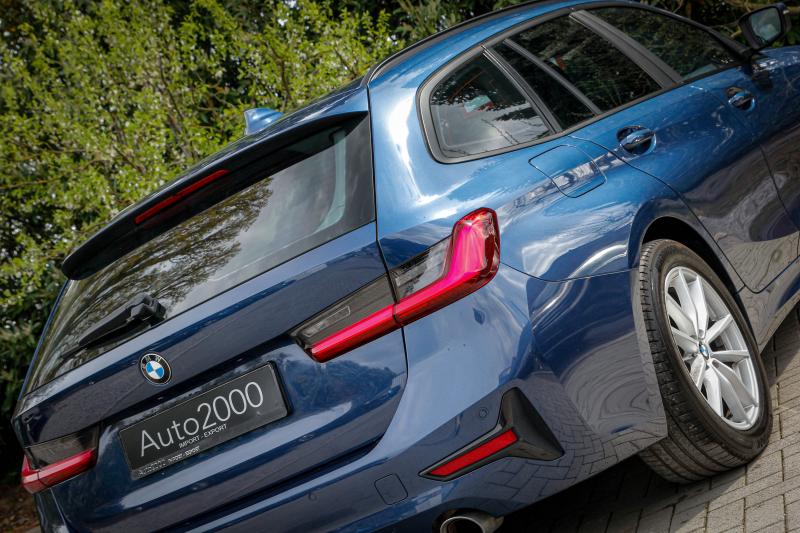 BMW - 320 - pic11