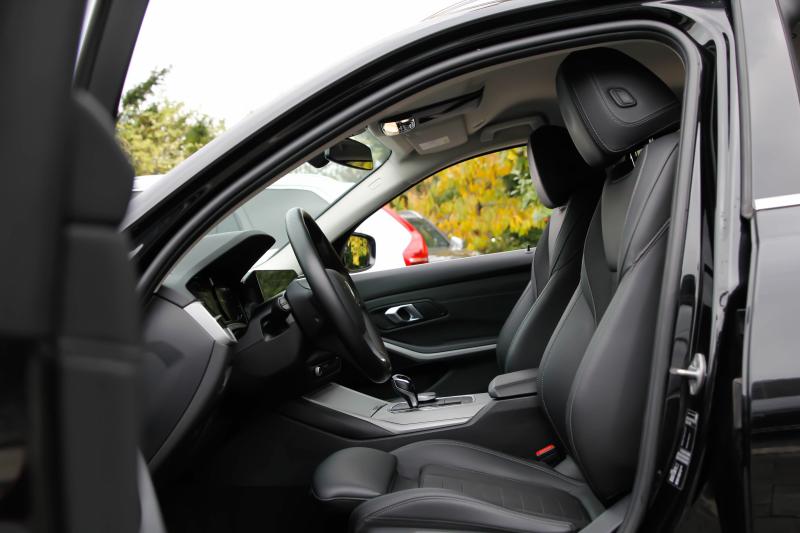 BMW - 320 - pic10