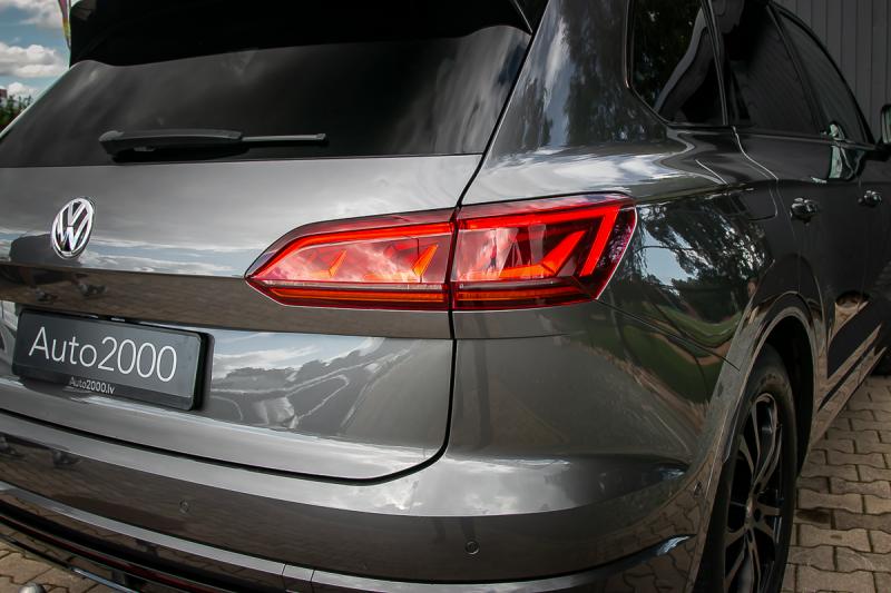 Volkswagen - Touareg - pic3