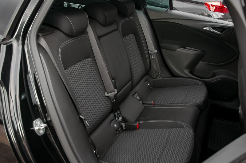 Opel - Astra - pic20