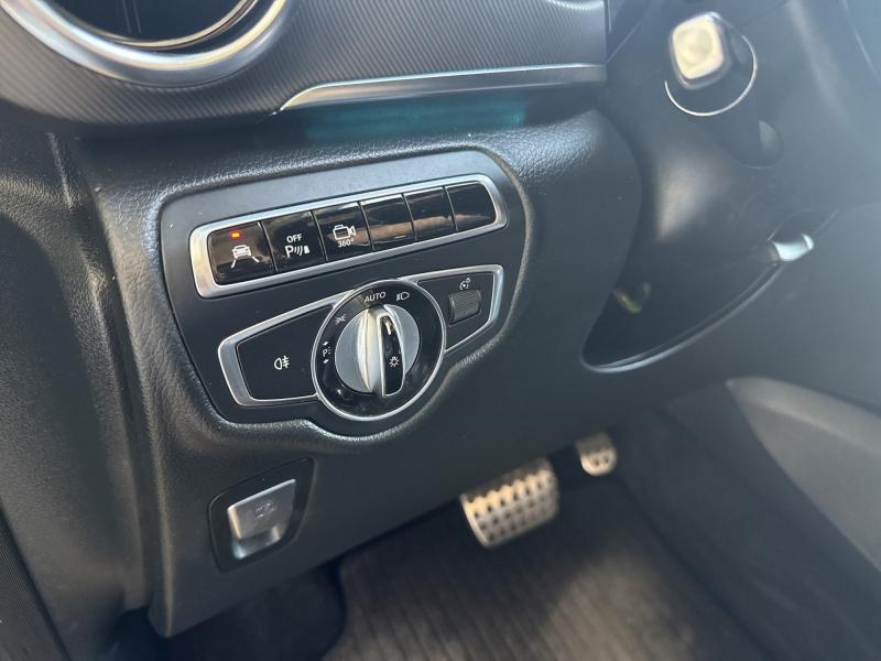 Mercedes - V220 - pic9