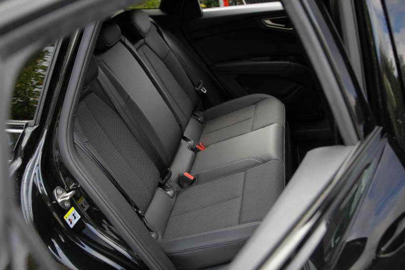 Audi - Q4 - pic13