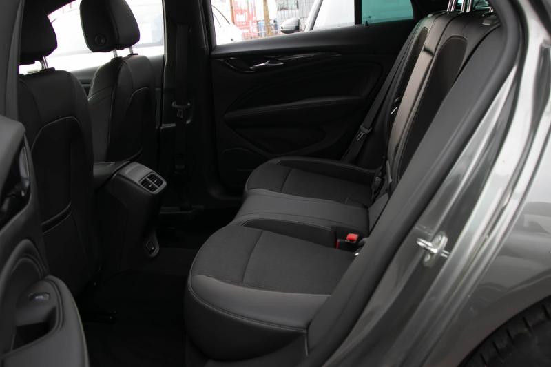 Opel - Insignia - pic27