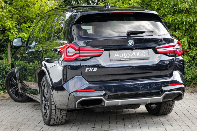 BMW - IX3 - pic4