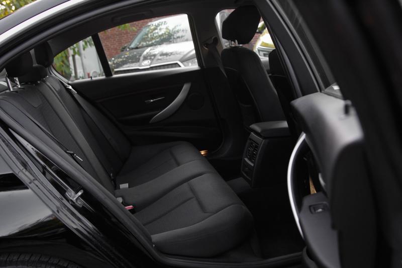 BMW - 320 - pic12