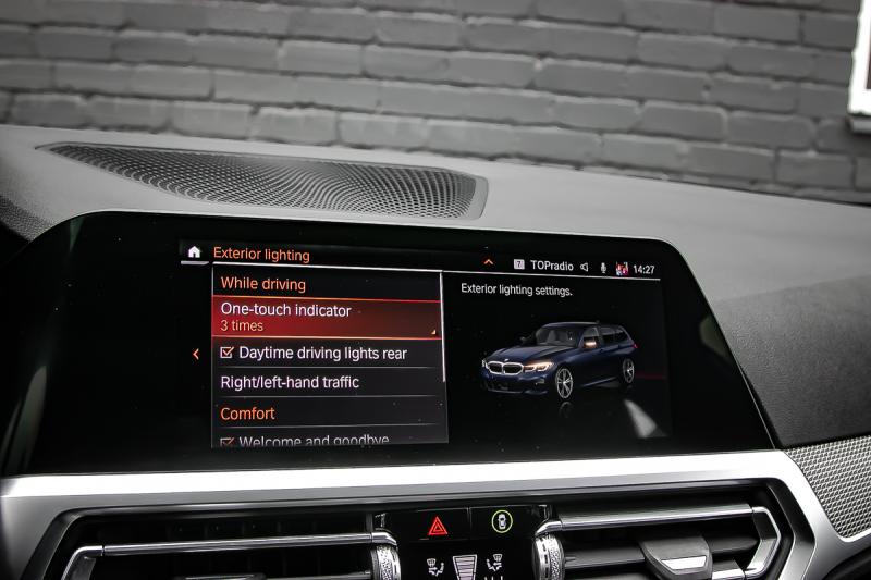 BMW - 320 - pic24