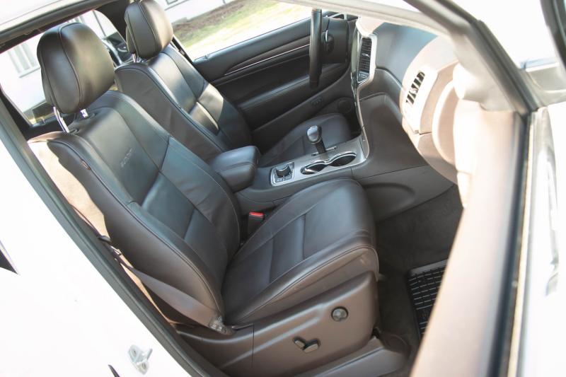 Jeep - GRAND CHEROKEE - pic9