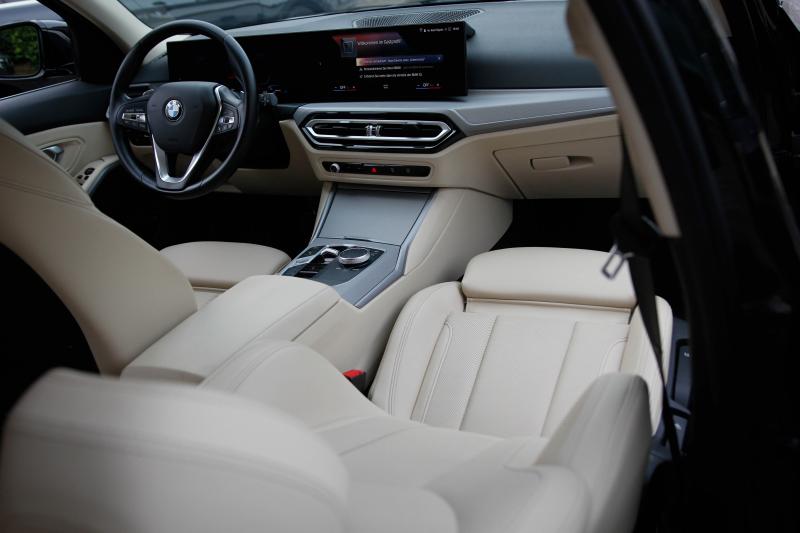 BMW - 320 - pic11
