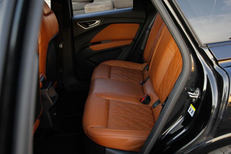 Audi - Q4 - pic13