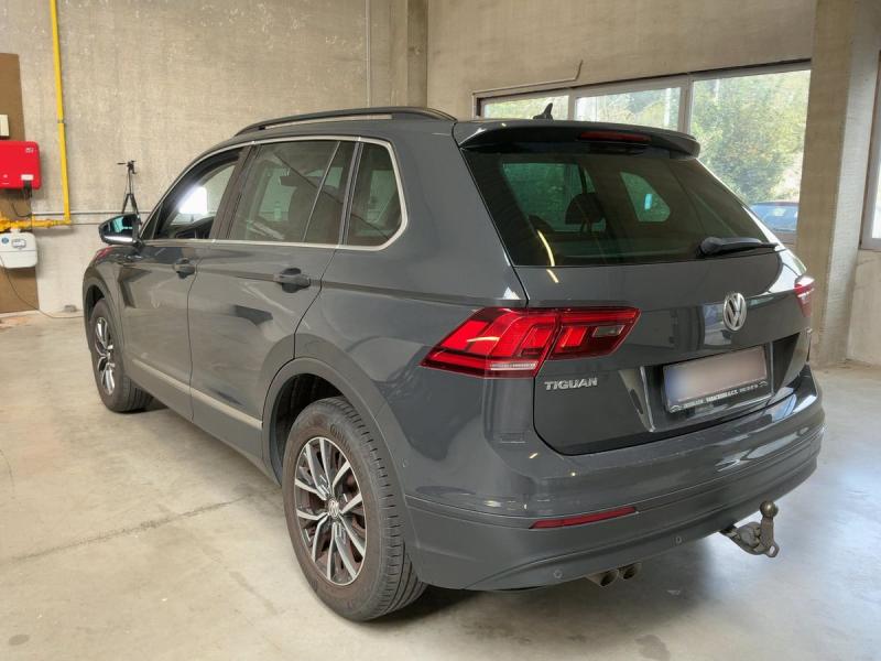 Volkswagen - Tiguan 2.0 TDI Comfortline 4Motion BlueMotion Tech - pic3