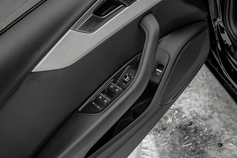 Audi - A4 - pic38
