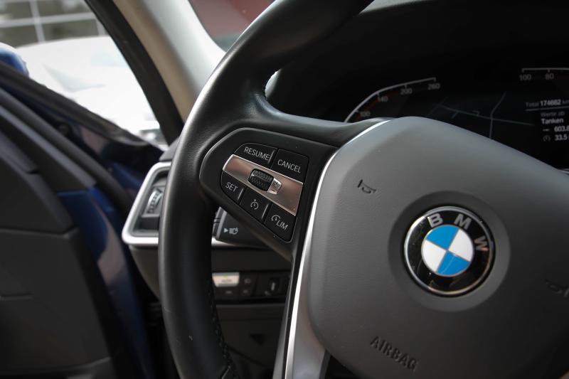 BMW - 320 - pic33