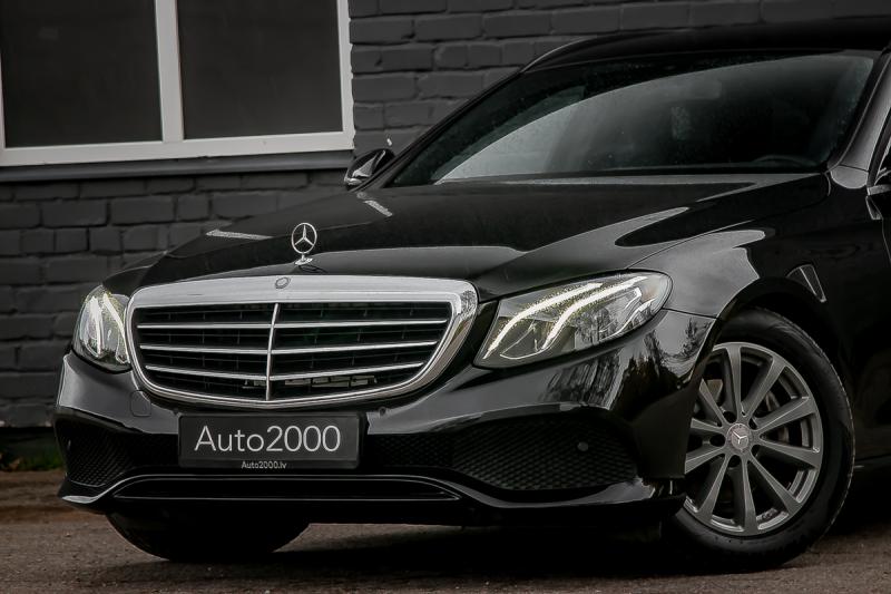 Mercedes - E200 - pic2