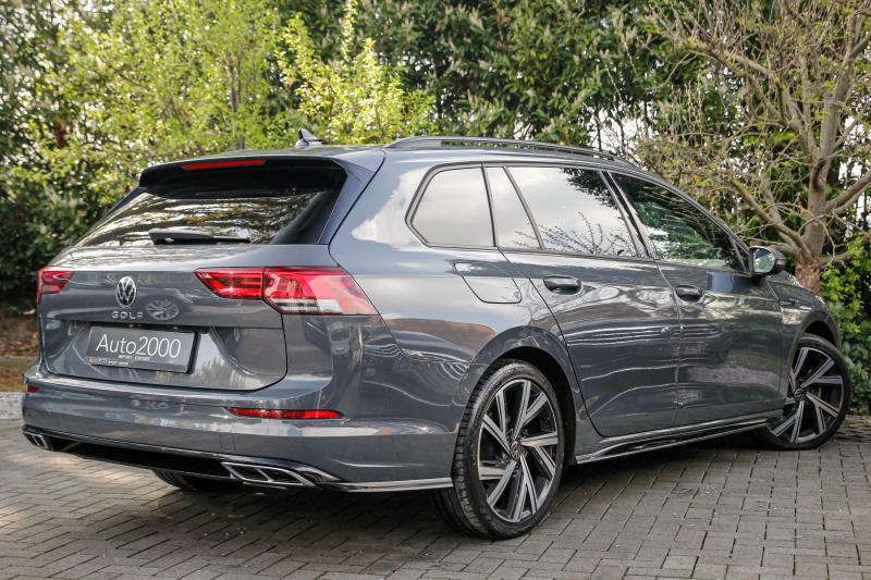 Volkswagen - Golf 8 - pic3