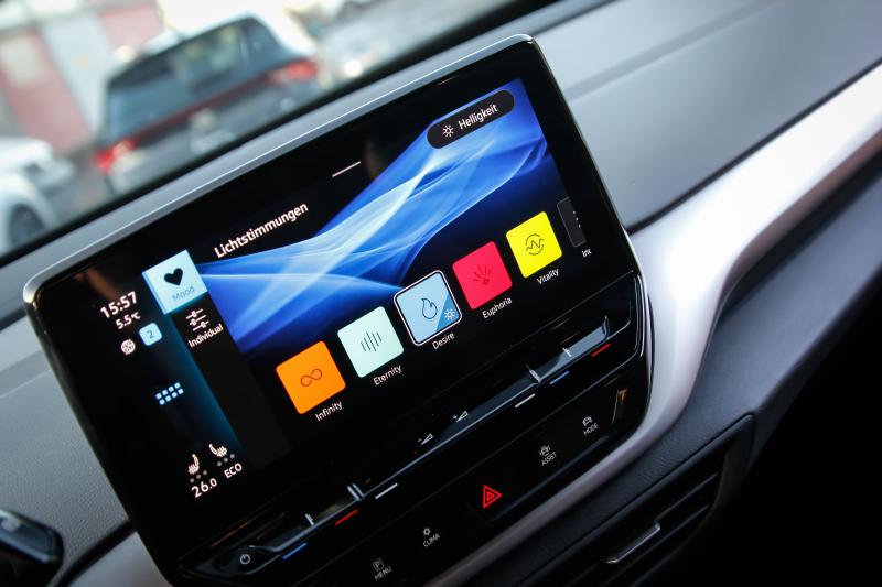 Volkswagen - ID4 - pic24