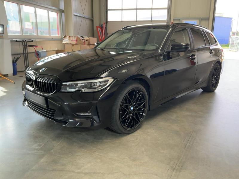 BMW 330e
