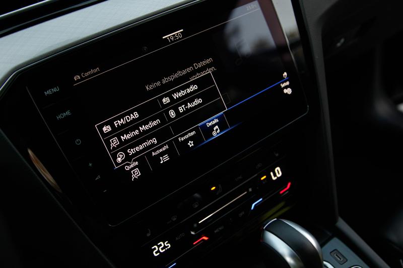 Volkswagen - Passat - pic31