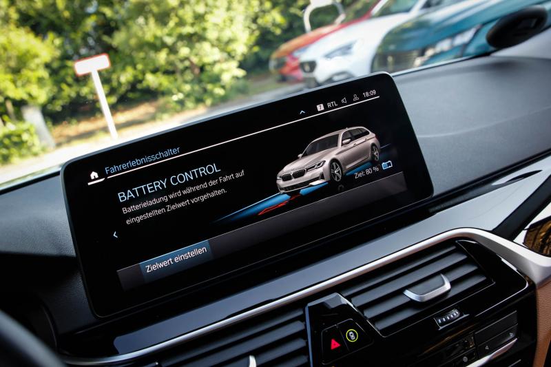 BMW - 530 - pic24