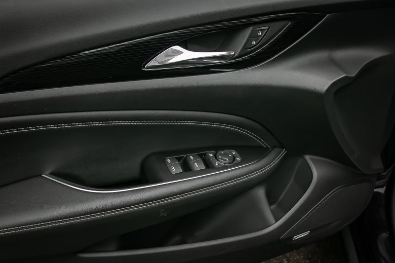 Opel - Insignia - pic29