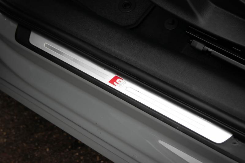 Audi - a4 - pic20