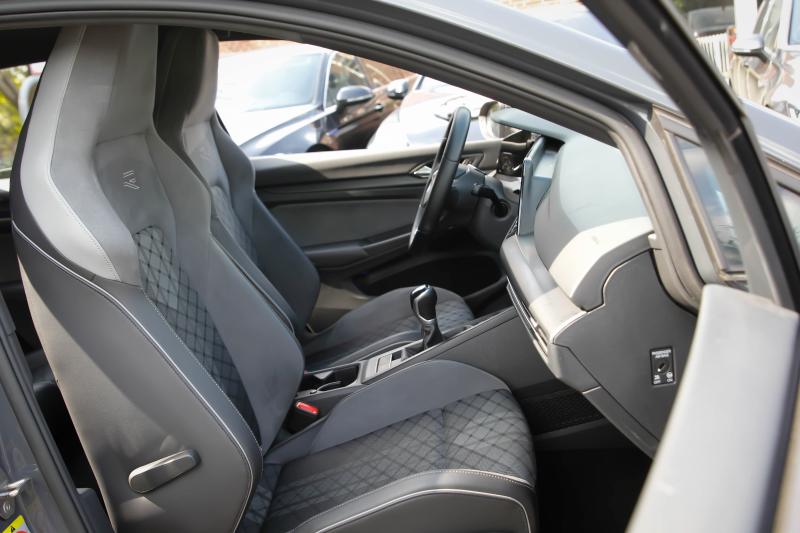 Volkswagen - Golf 8 - pic14