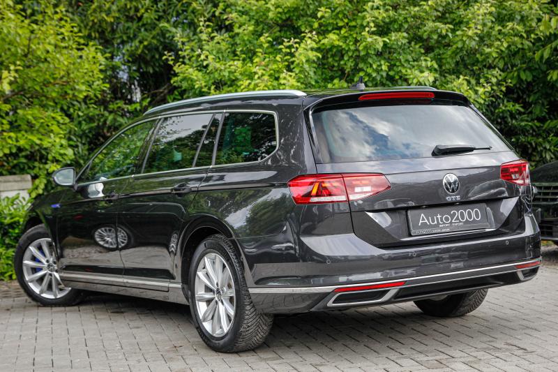 Volkswagen - Passat - pic7