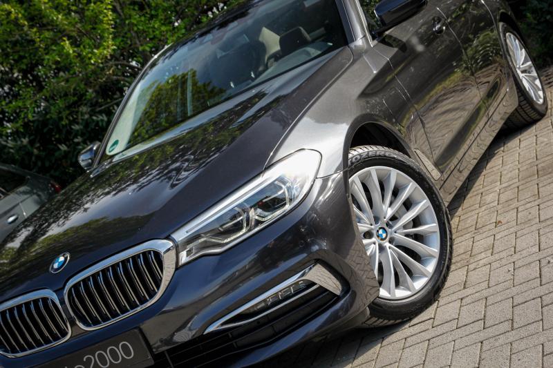 BMW - 530e - pic6