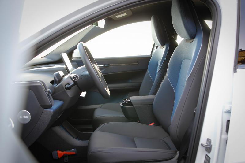 Volvo - EX30 - pic19