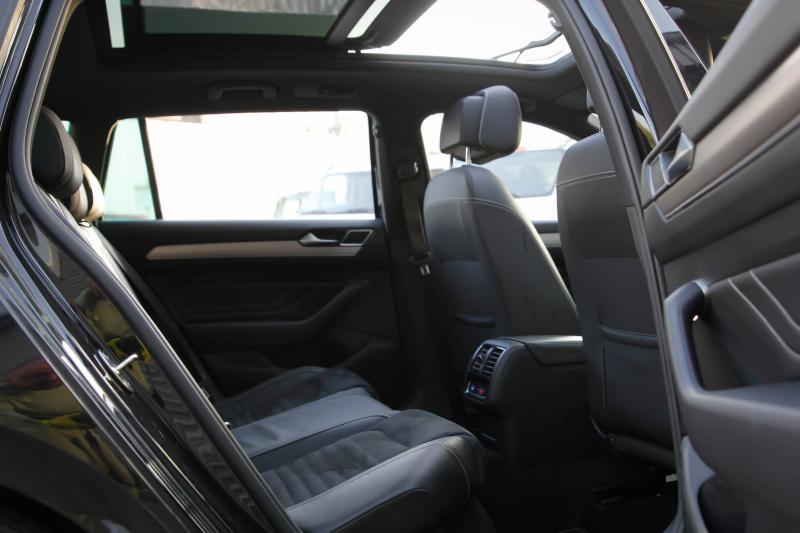 Volkswagen - Passat - pic45
