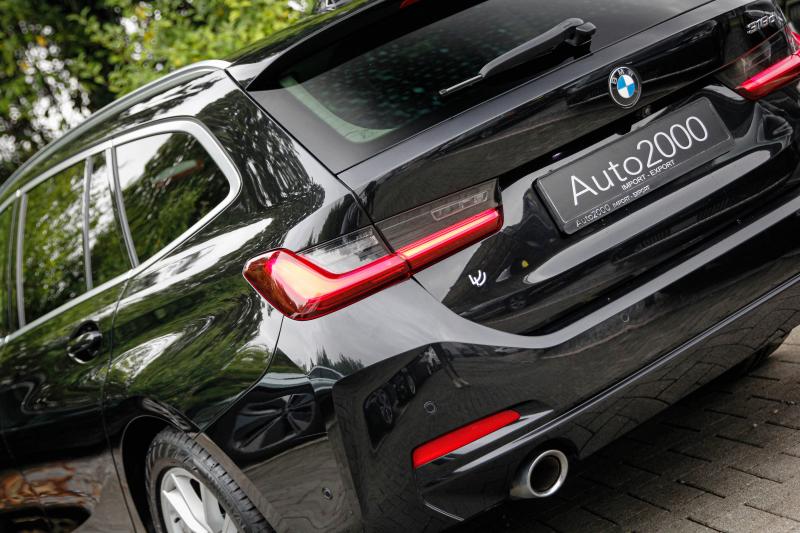BMW - 320 - pic6