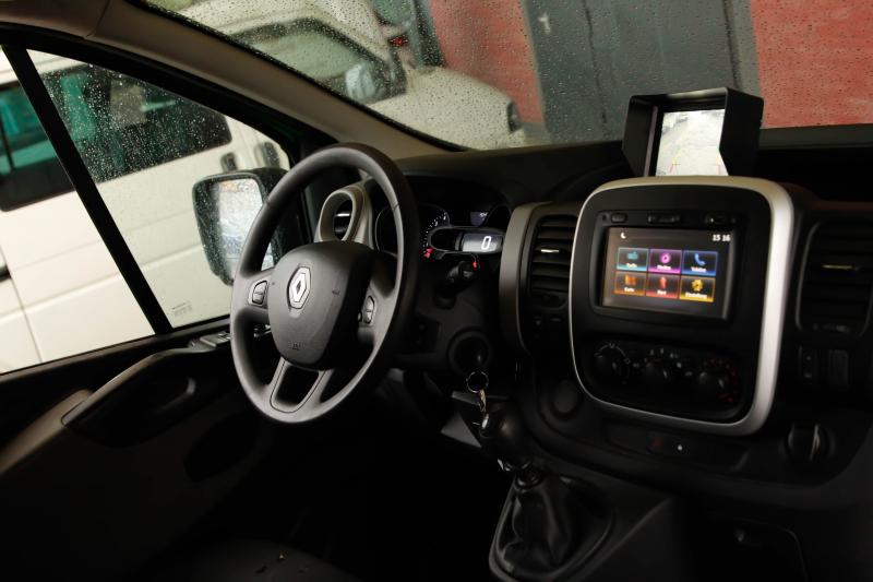 Renault - Trafic - pic10