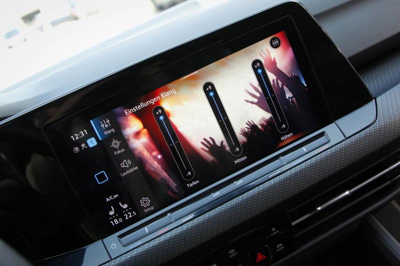 Volkswagen - Golf 8 - pic21