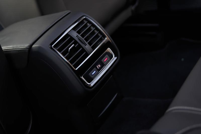 Volkswagen - Passat - pic36