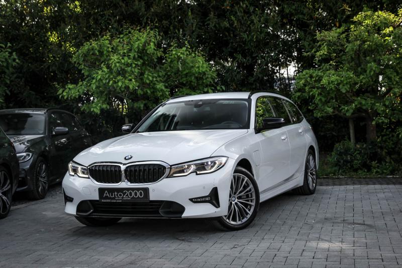 BMW 330