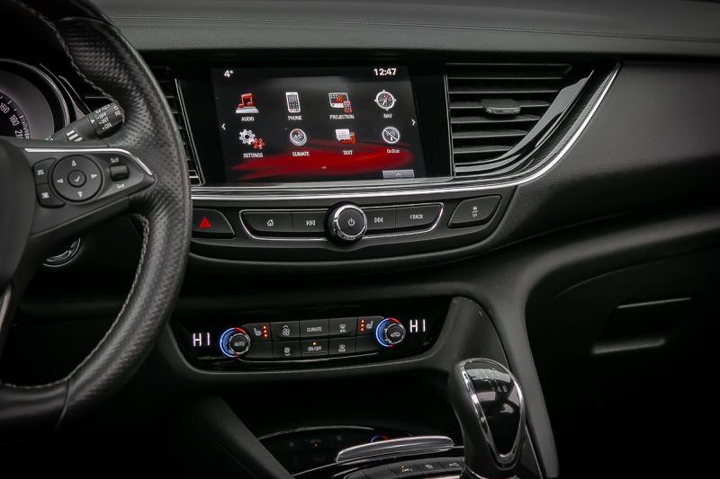 Opel - Insignia - pic33