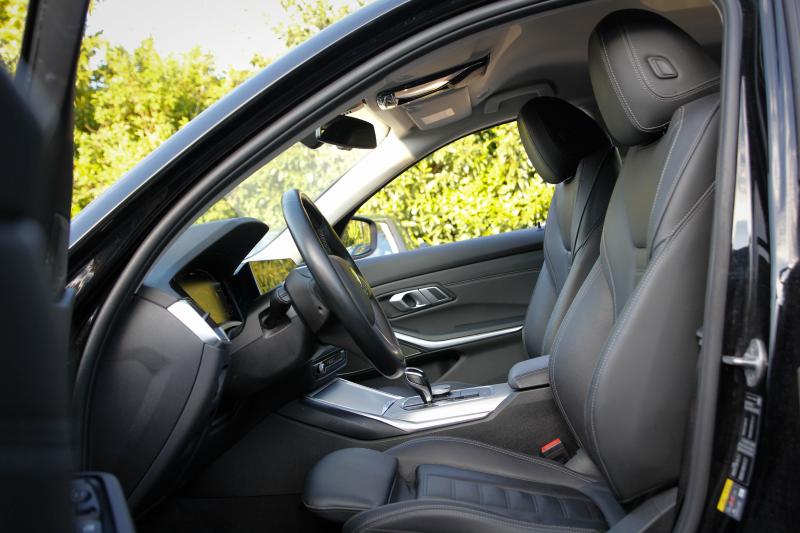 BMW - 330e - pic17