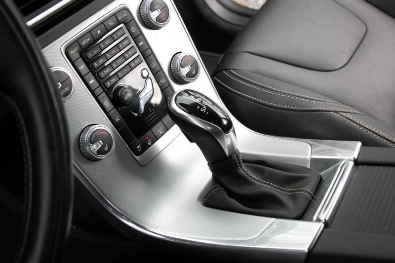 Volvo - S60 - pic17
